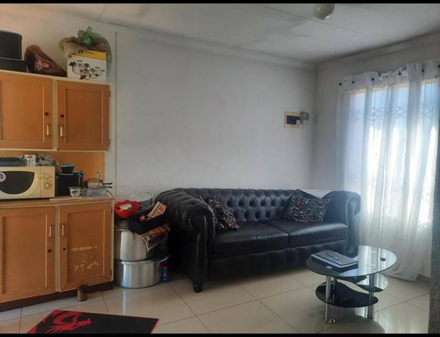 2 BEDROOM HOUSE FOR SALE IN SAVANNA CITY